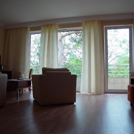 Floryda Jurata Bed & Breakfast Екстериор снимка